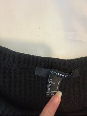 Forever 21 Black Ribbed Crewneck Top